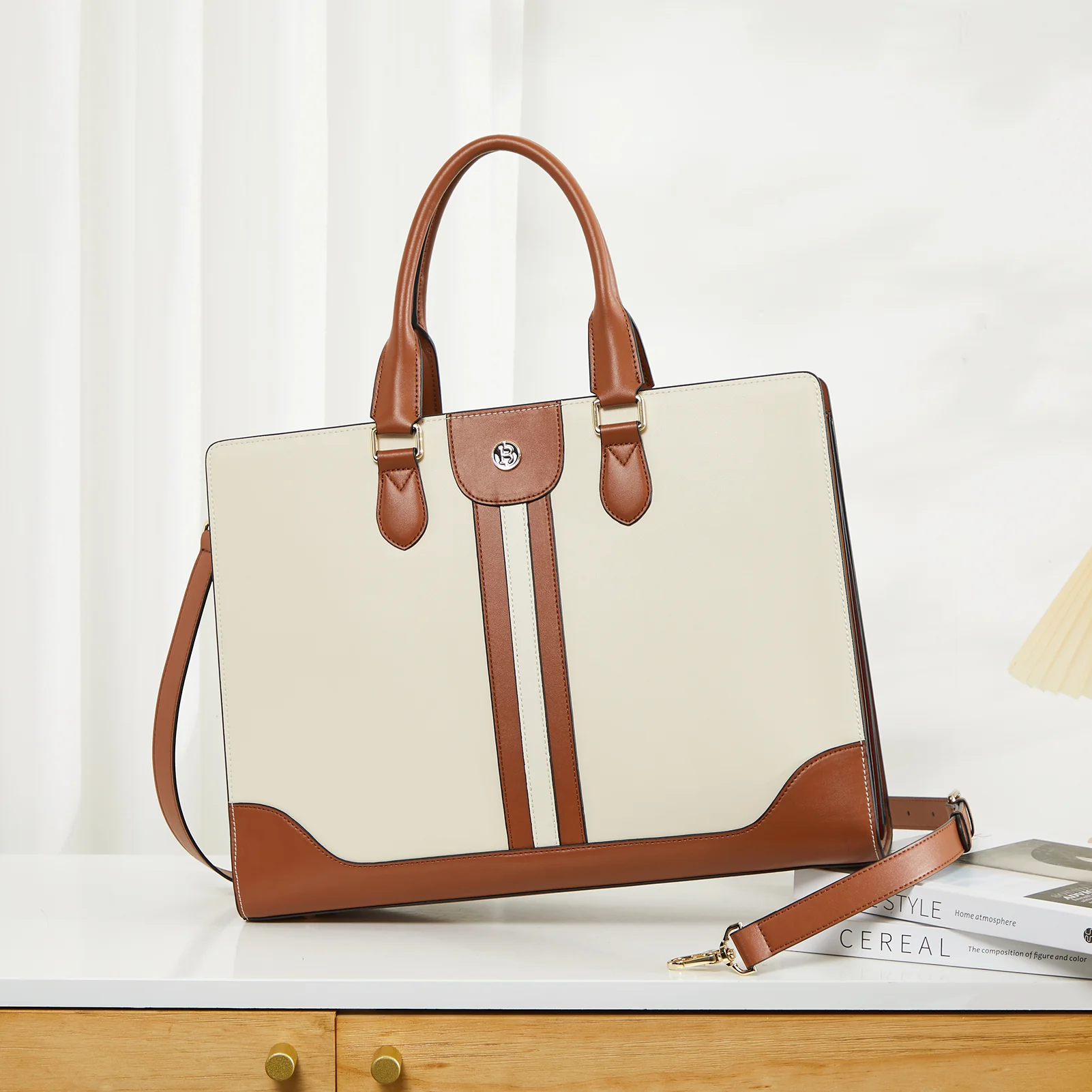 Stroud Vintage Leather Briefcase — Fashion Round - Image 12