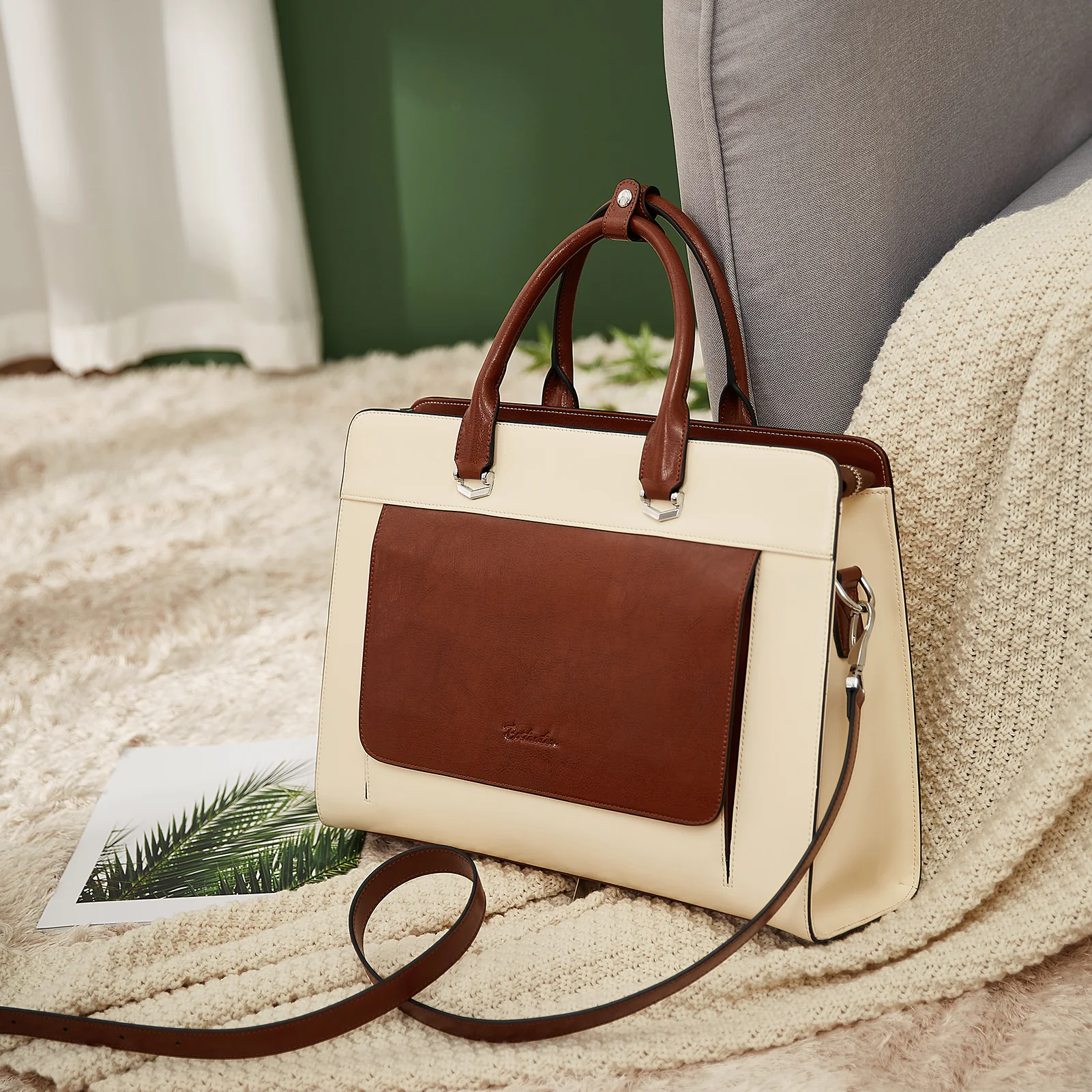 Mizuki Briefcase With Shoulder Strap — Security - Image 7