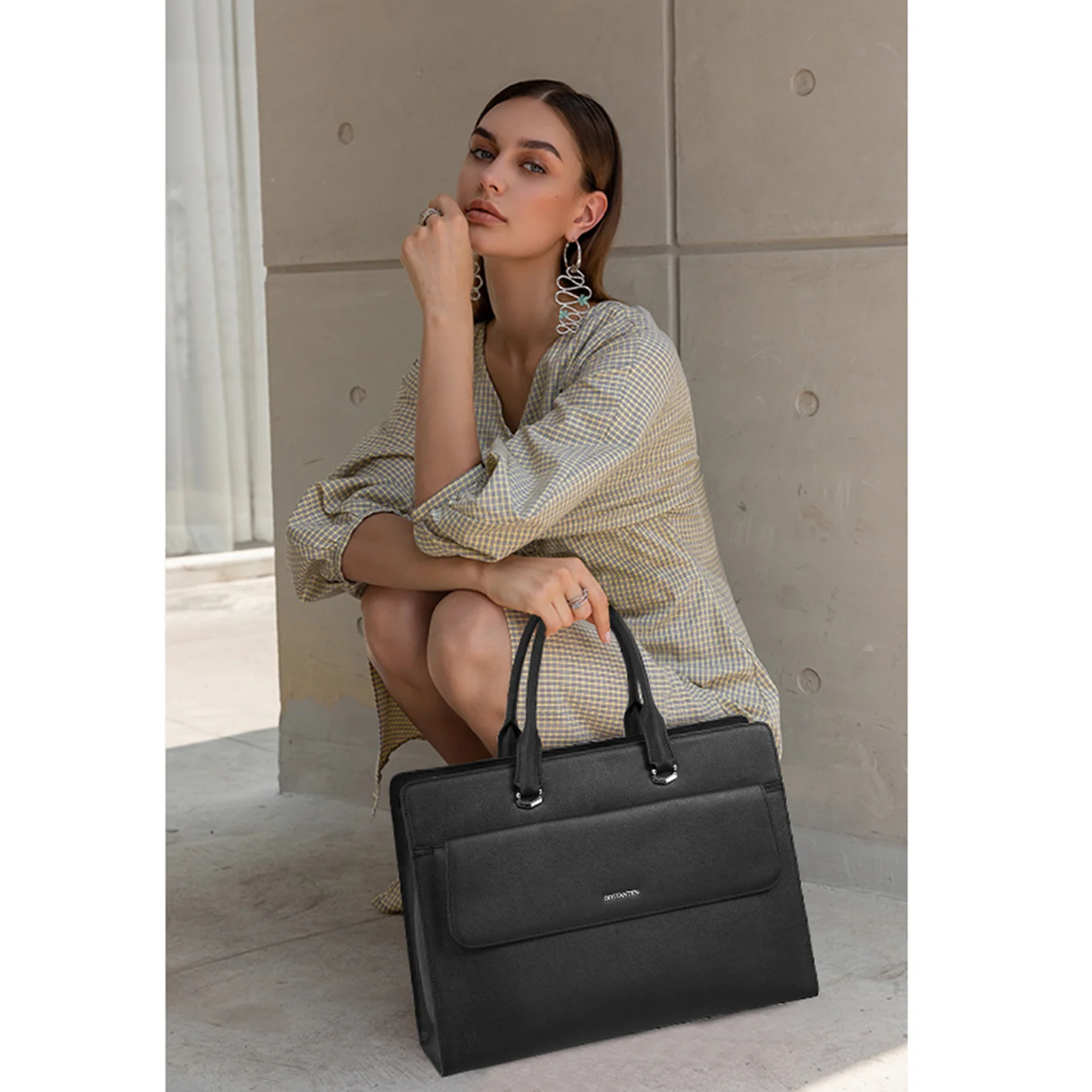 Mizuki Black Leather Briefcase Women's - Messenger Bags - Image 3