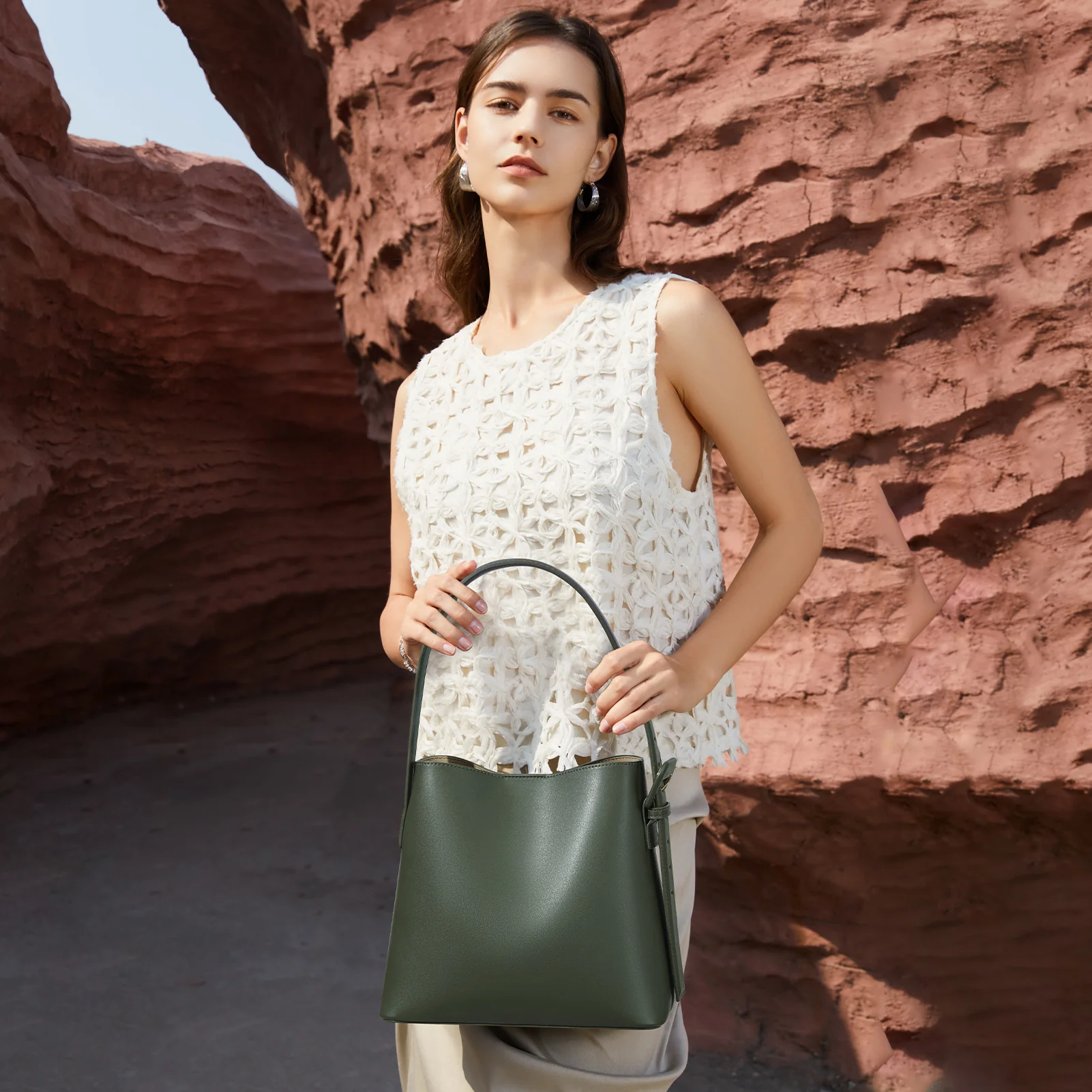 Lotty Soft Leather Chic Bucket Bag - Image 30