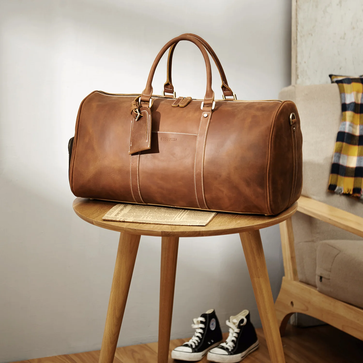 Vixen Large Leather Duffle Bag for the Modern Traveller - Image 9