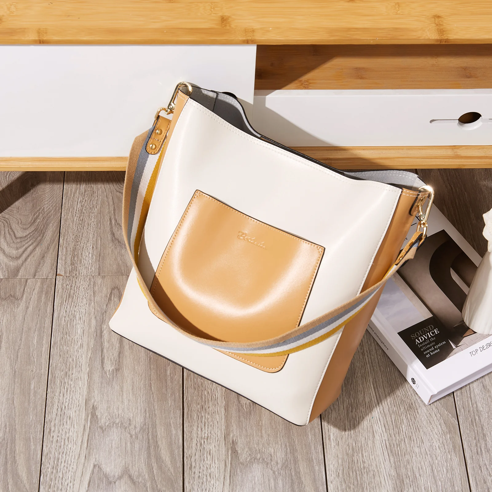 Lotty Luxurious Women's Leather Hobo Handbag - Handcrafted with Attention to Detail - Image 16