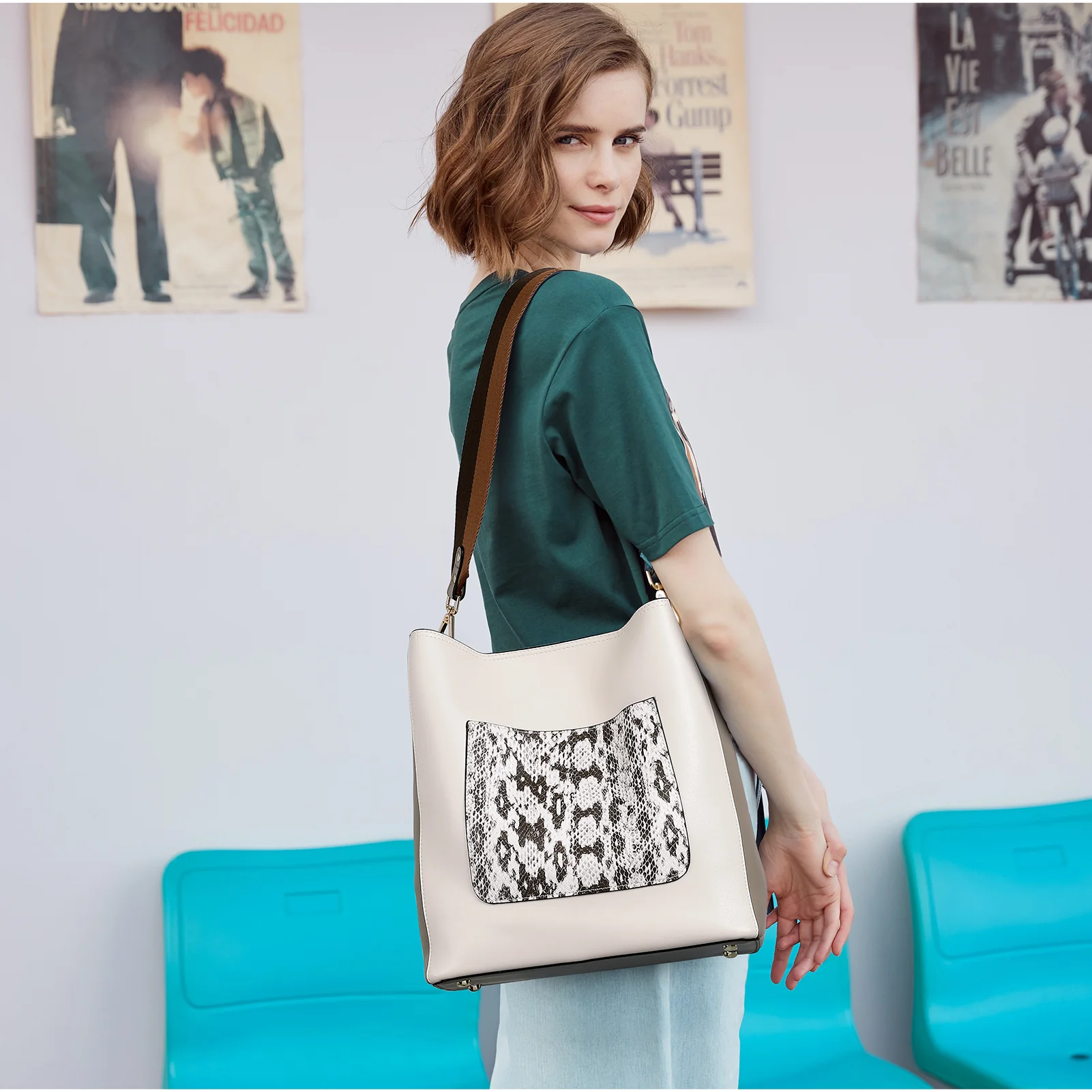 Lotty Luxurious Women's Leather Hobo Handbag - Handcrafted with Attention to Detail - Image 19