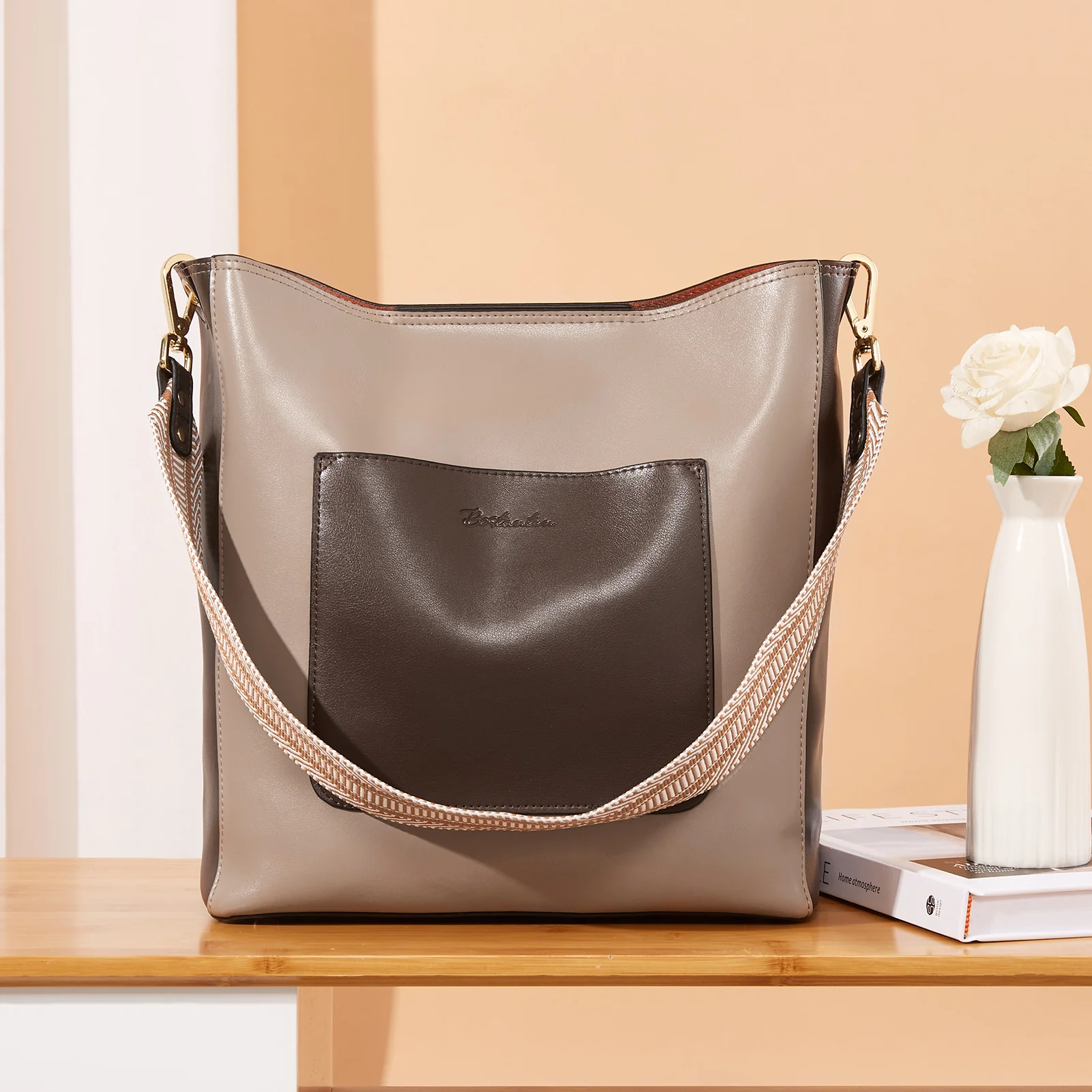 Lotty Luxurious Women's Leather Hobo Handbag - Handcrafted with Attention to Detail - Image 7