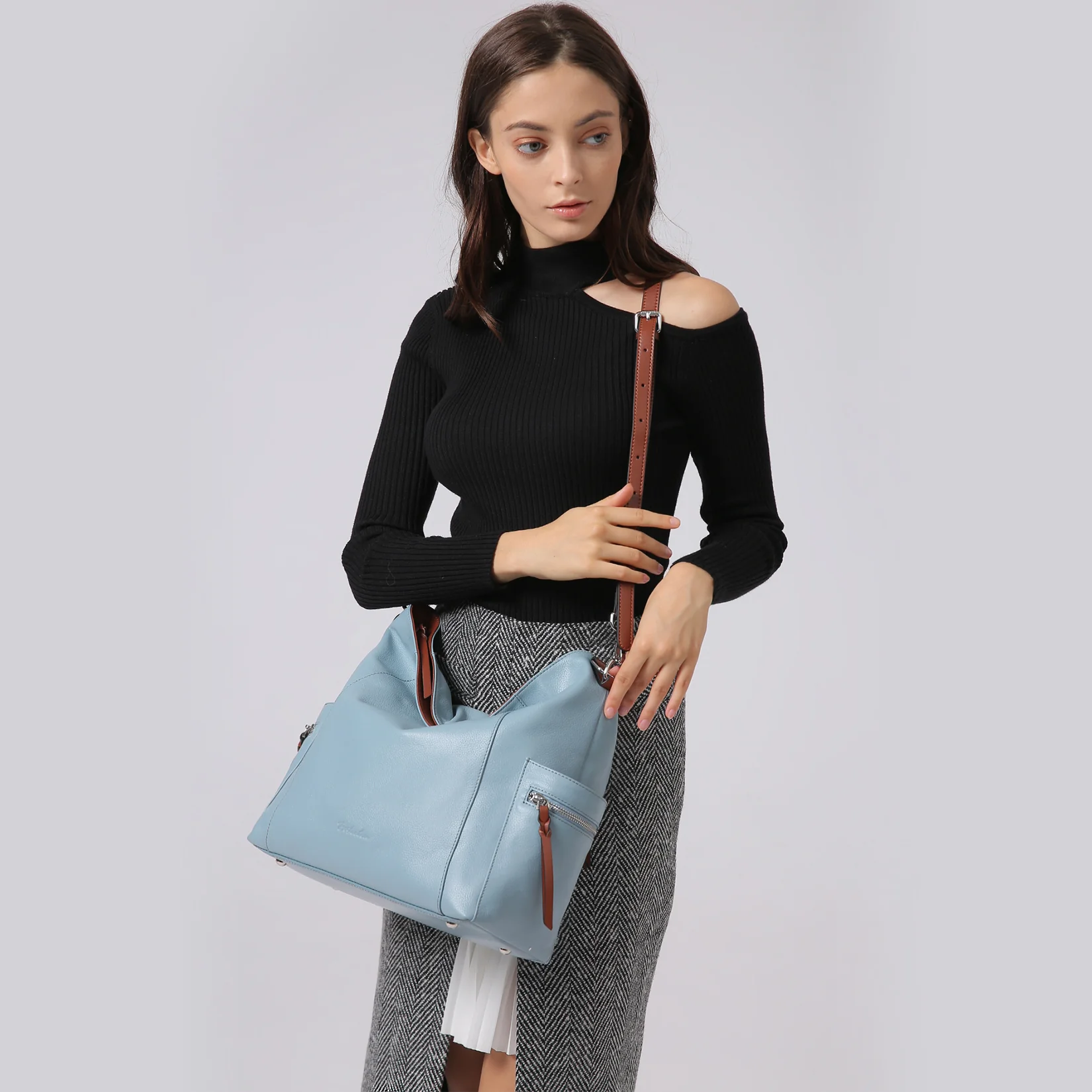 Kweli Genuine Leather Hobo Purses - Quality and Style in One - Image 9