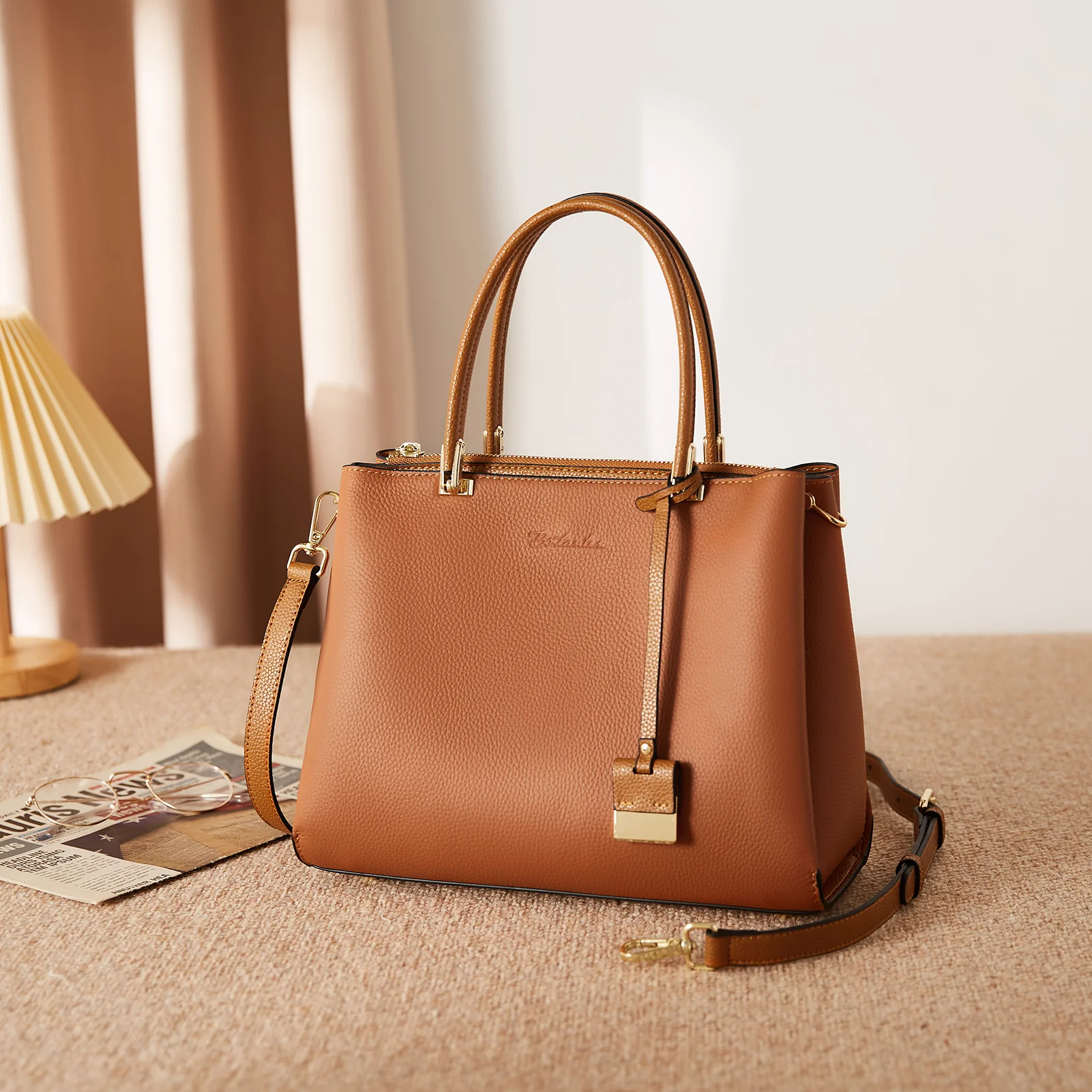 Cruze Designer Soft Leather Handbag: Timeless Style - Image 14