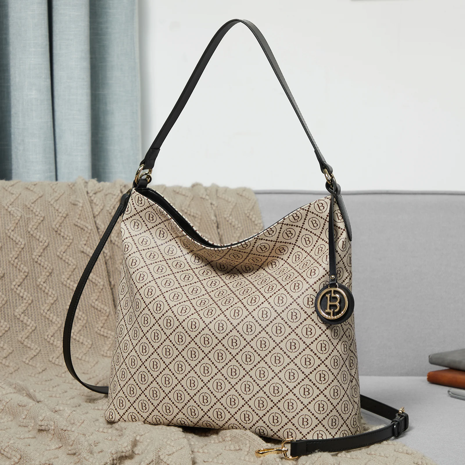 Kweli Durable Large Leather Hobo Shoulder Bag for Every Day Use - Image 8