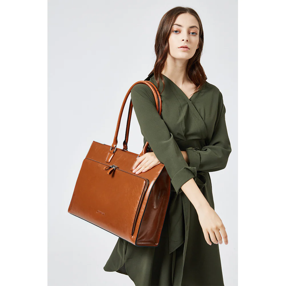 Carol Minimalist Leather Briefcase - Image 3
