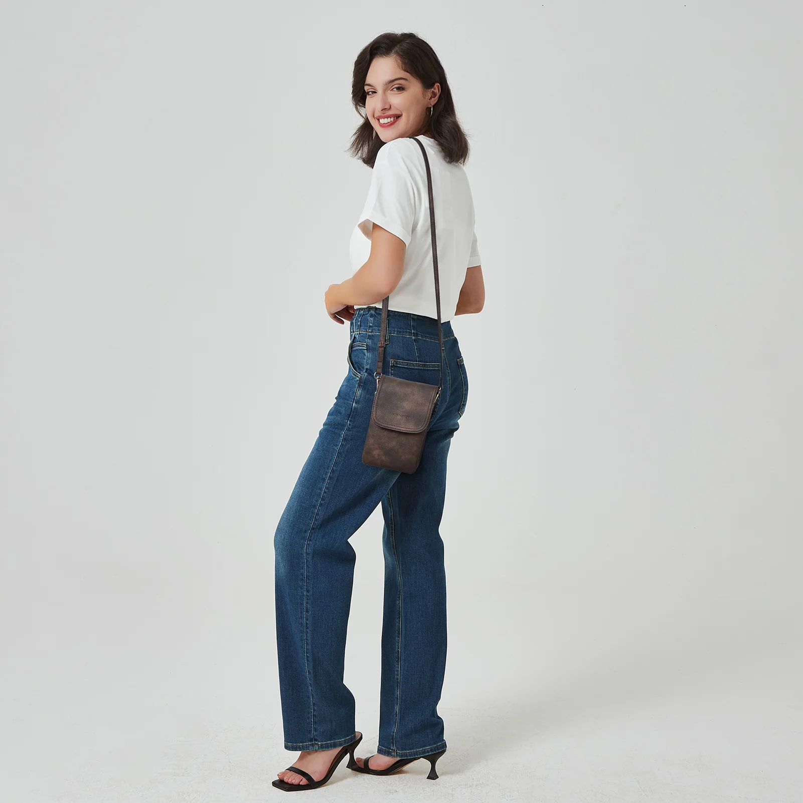 Evelyn Leather Crossbody Phone Wallet For Women —— Boudoir Style - Image 10