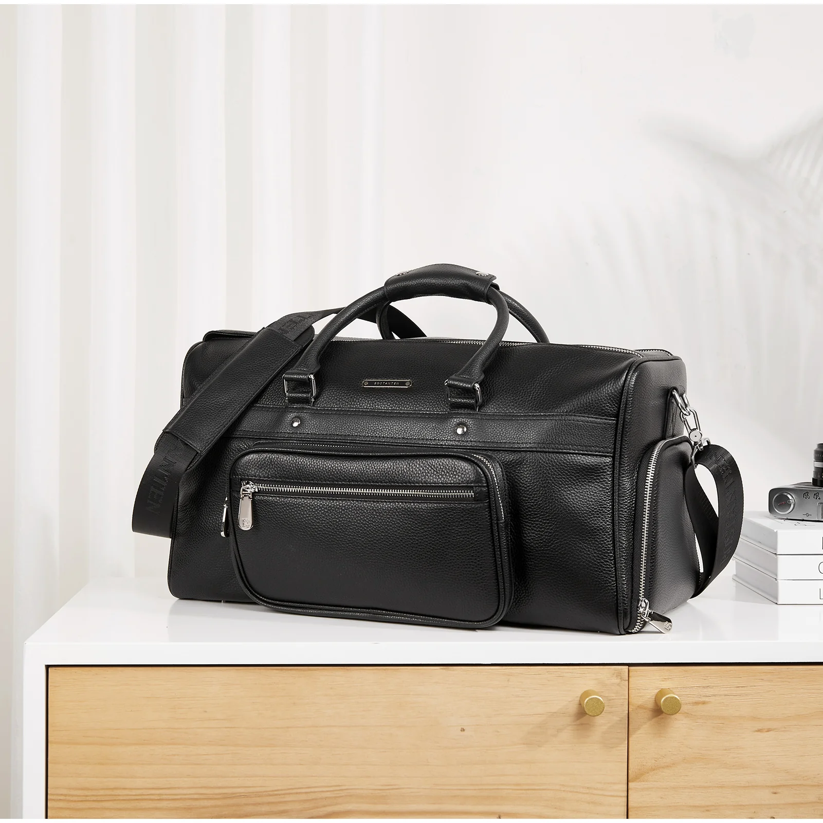 Effortless Workouts: Duffle Bag Gym Bag for Convenient Fitness - Image 2