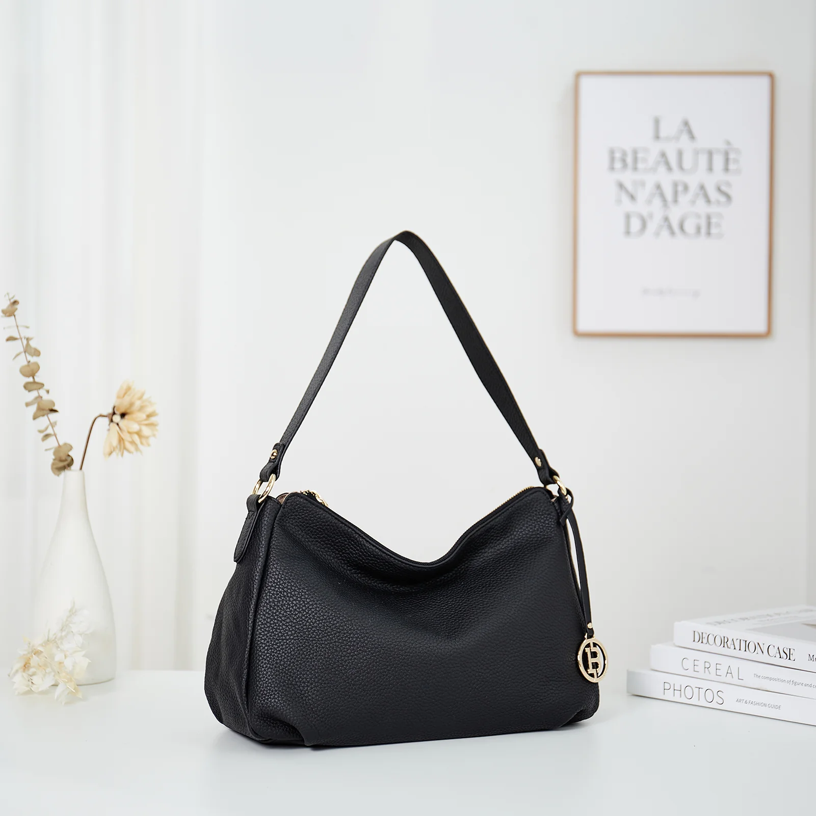 Kweli Hobo Shoulder Handbag - Pebble Leather - Image 14