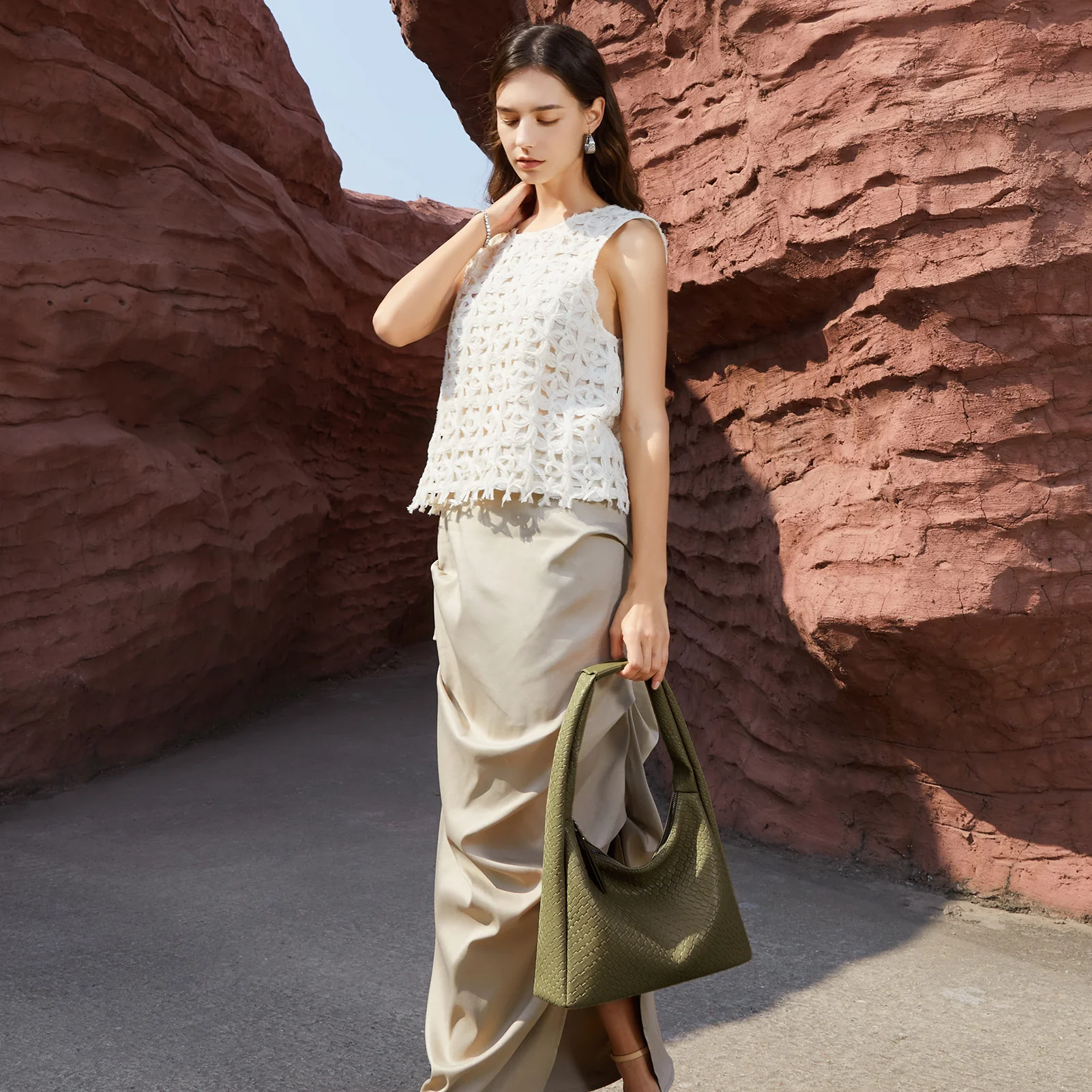 KWELI Croc Structured Curved Hobo Handbags - Image 29