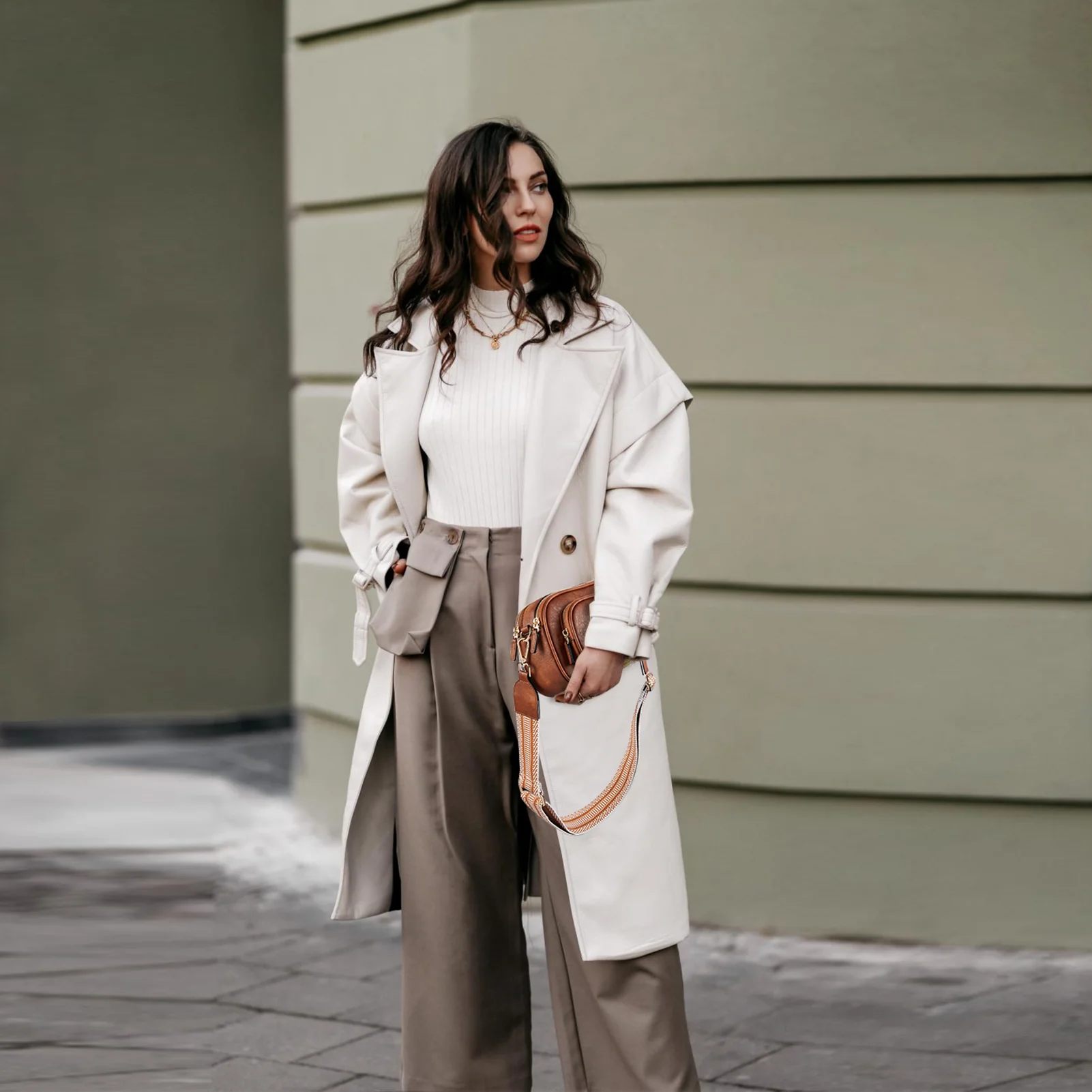 Nola Stay Hands-Free and Organized with a Small Crossbody Purse for Travel - Image 16