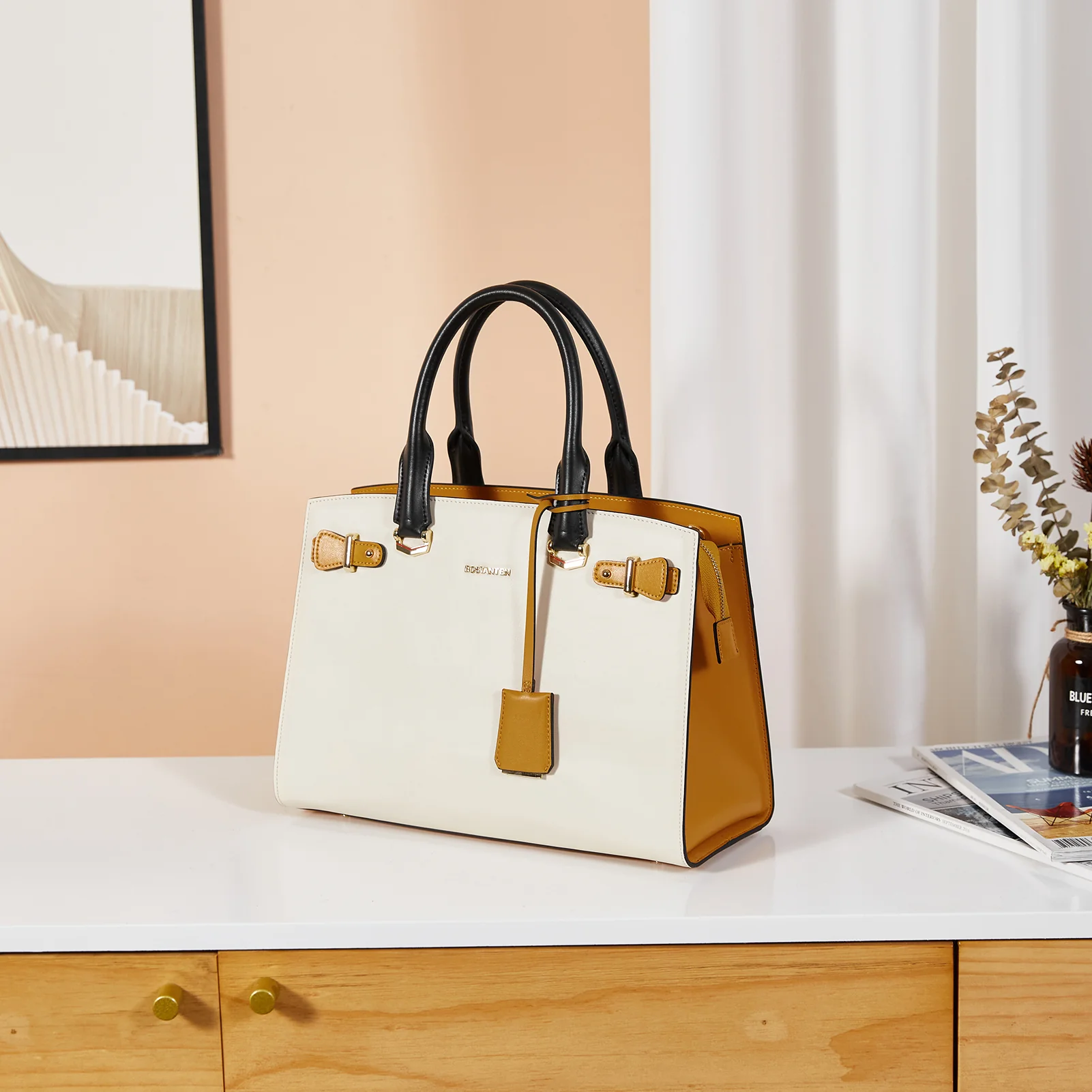 Nevin Elegant Medium Leather Crossbody Bag - Image 8
