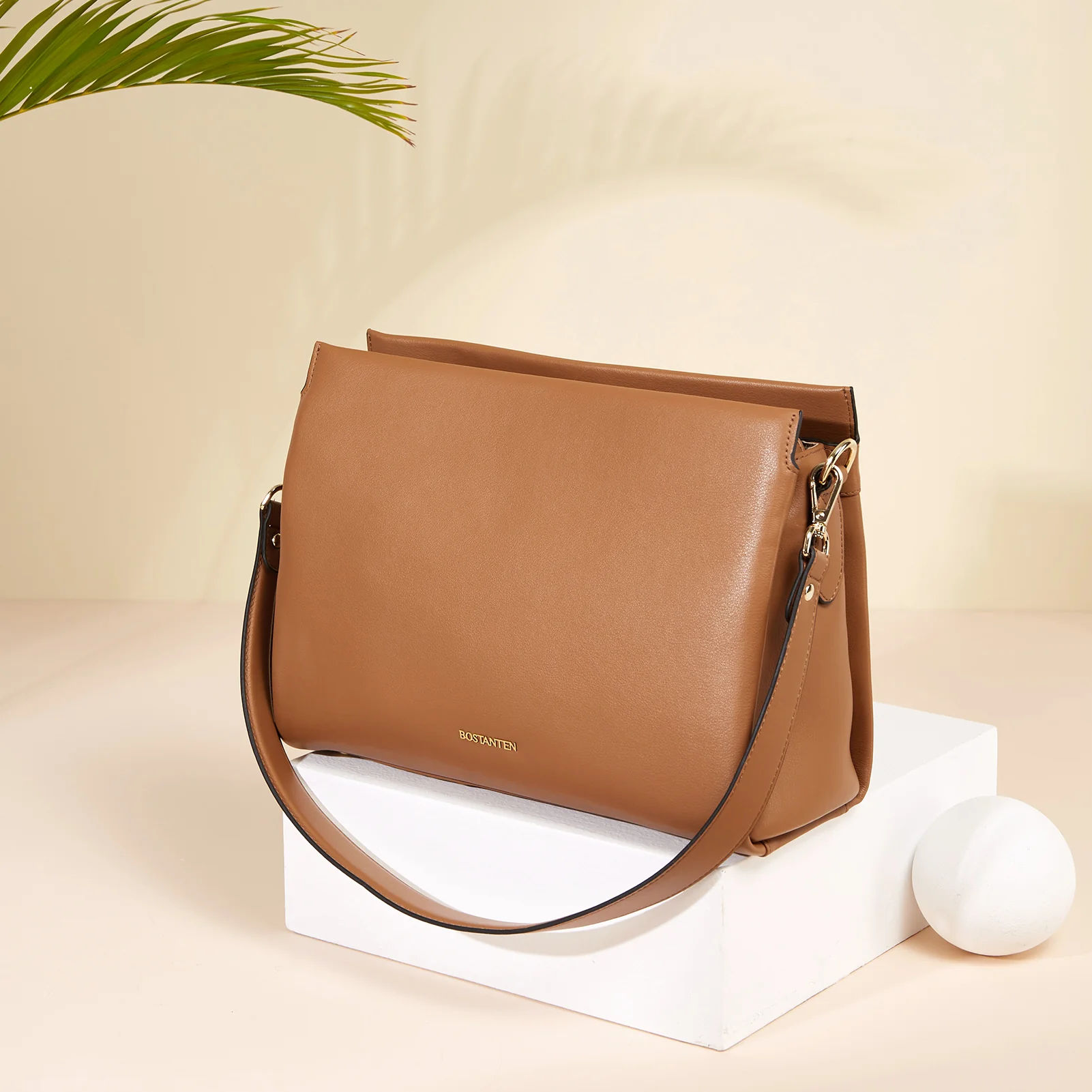 Cella Elegant Designer Leather Satchel Handbag - Perfect for the Fashion-Forward Woman - Image 14