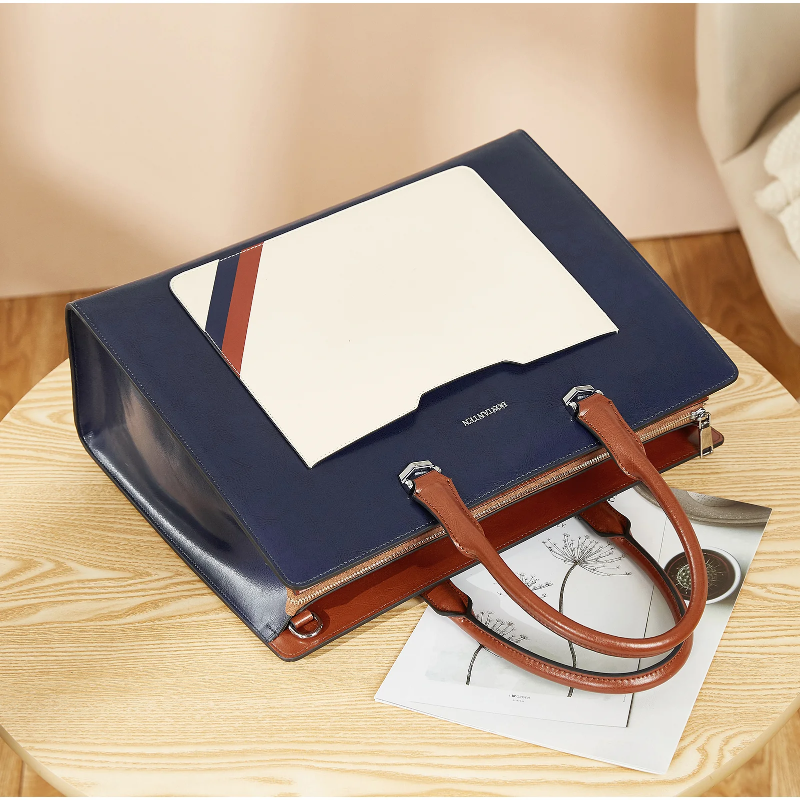 Mizuki Leather Messenger Bag - Professional Handicraft - Image 10