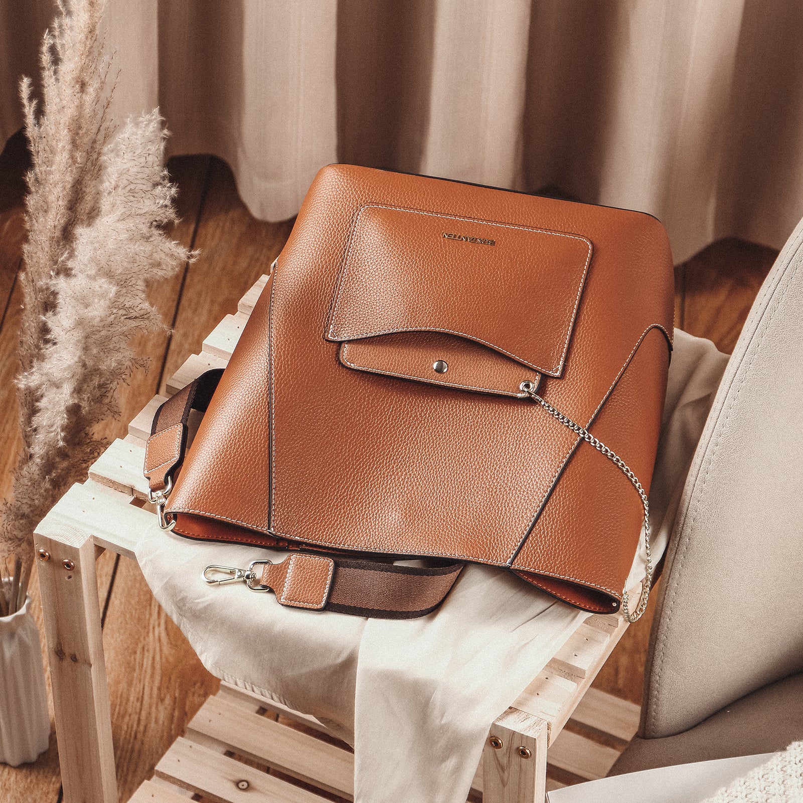 Lotty Classic Designer Leather Hobo Bag - Ideal for Travel or Daily Commute - Image 3
