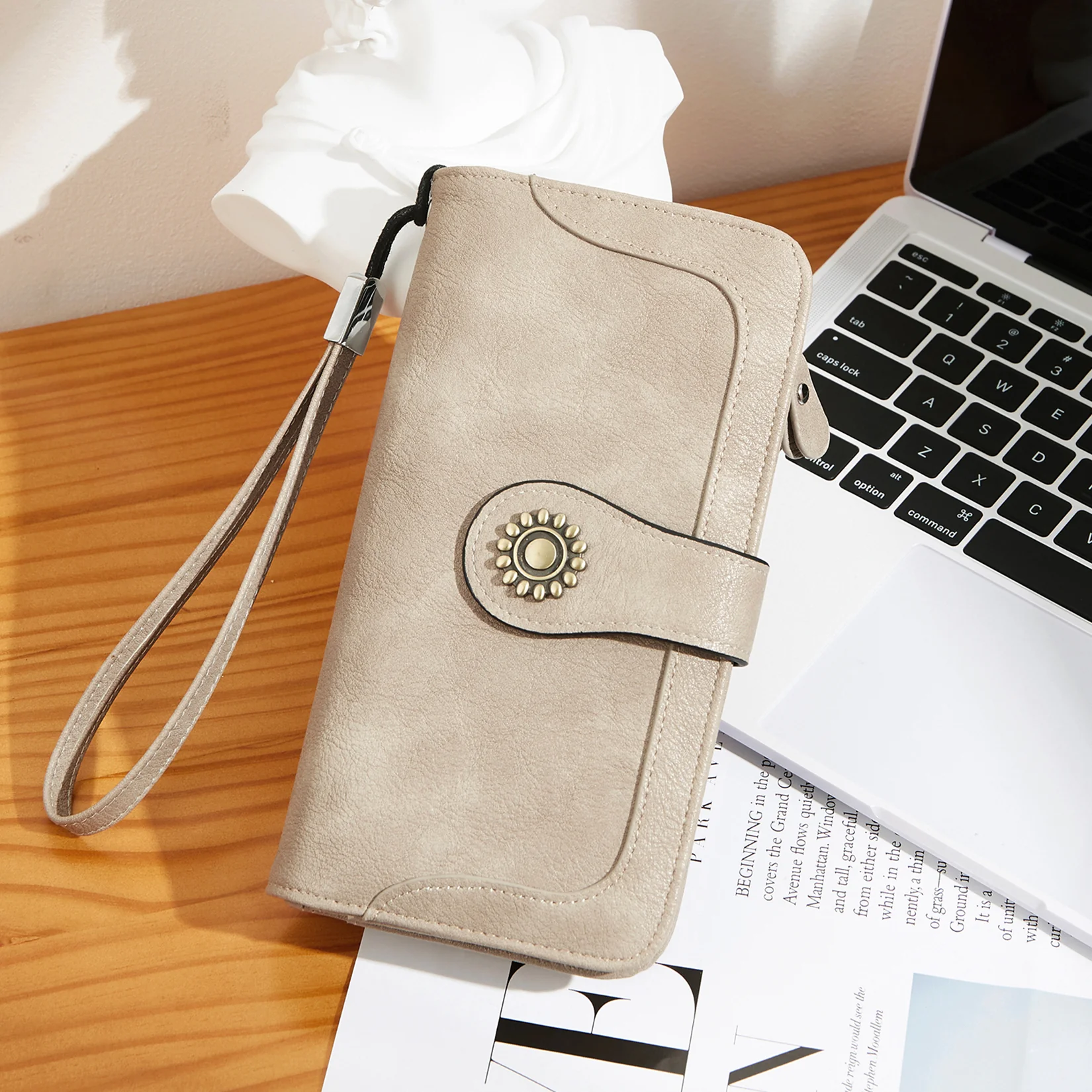 Lomy Sunflower Clasp Large Leather Wristlet Clutch For Women - Image 25