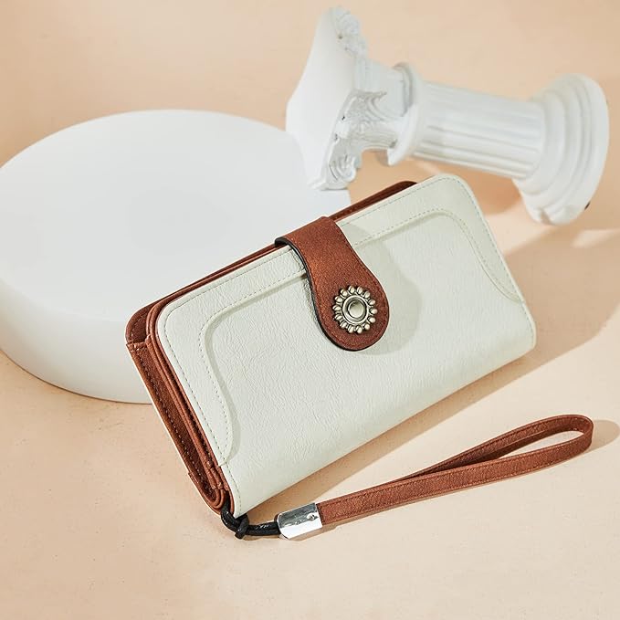 Lomy Sunflower Clasp Large Leather Wristlet Clutch For Women - Image 6