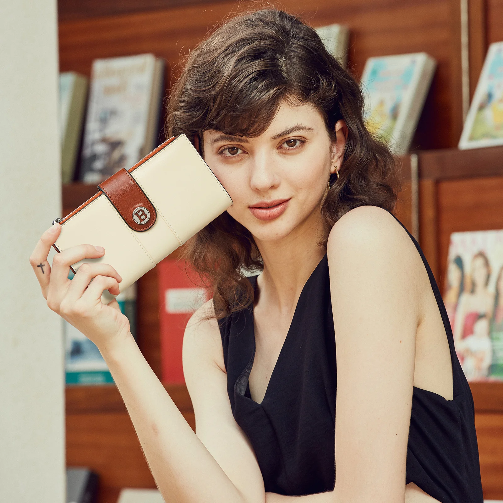 Lomy Real Leather Wallet Womens - RFID Blocking - Image 3