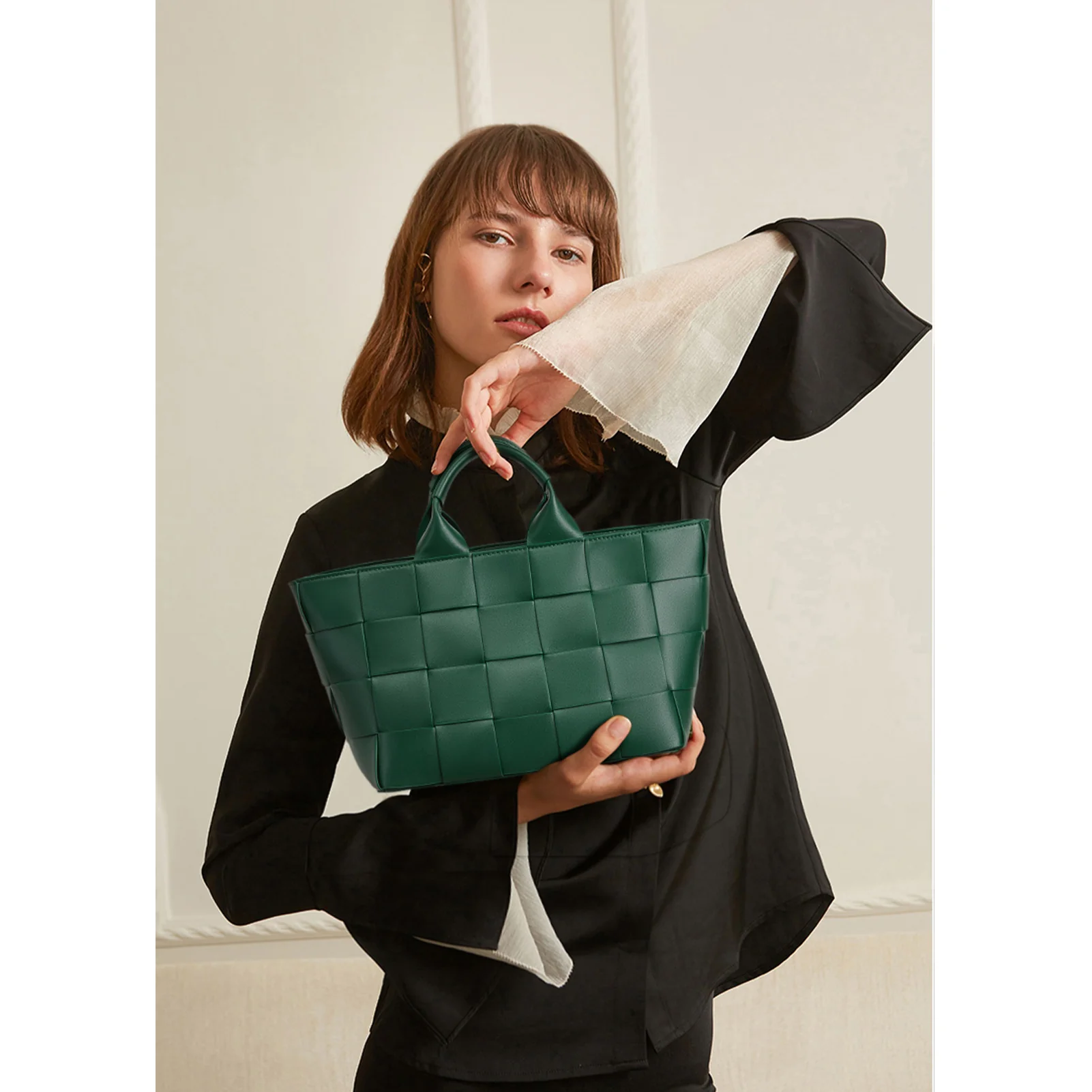 Cruze Handcrafted Woven Leather Tote Bag For Women : Boho Beauty - Image 8