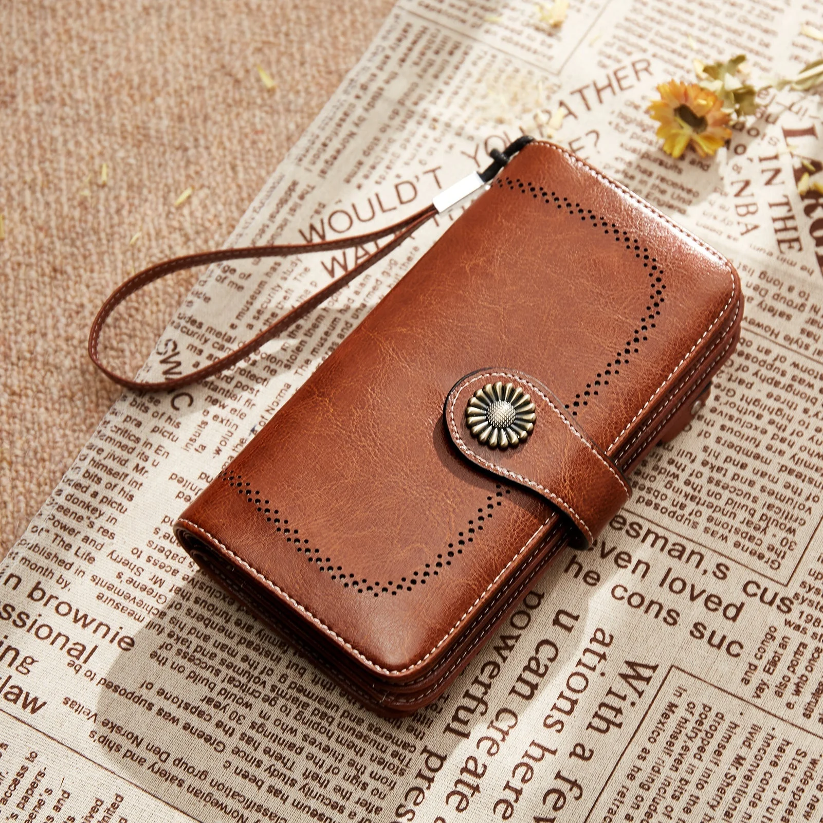 Lomy Leather Wallet For Women With Wristlet - Brown - Image 7